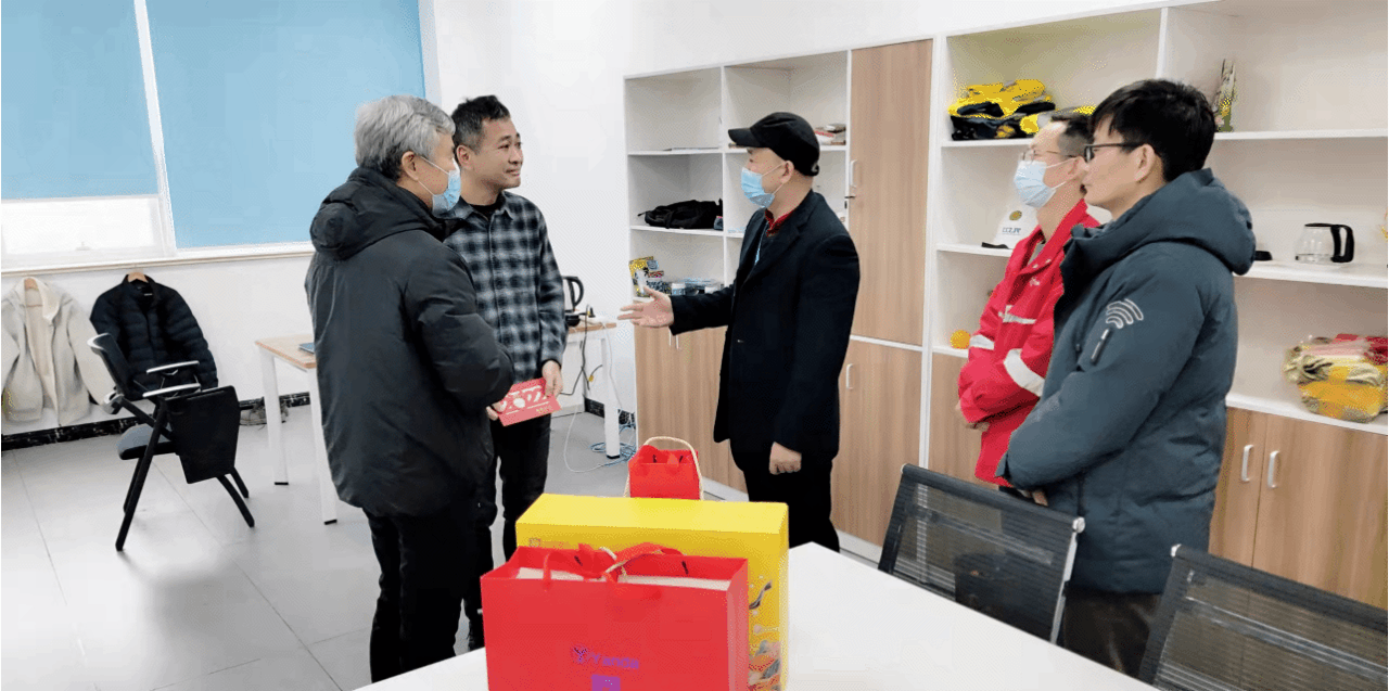 燕達集團總裁雷建民慰問燕達（海門）各項目駐廠客戶代表