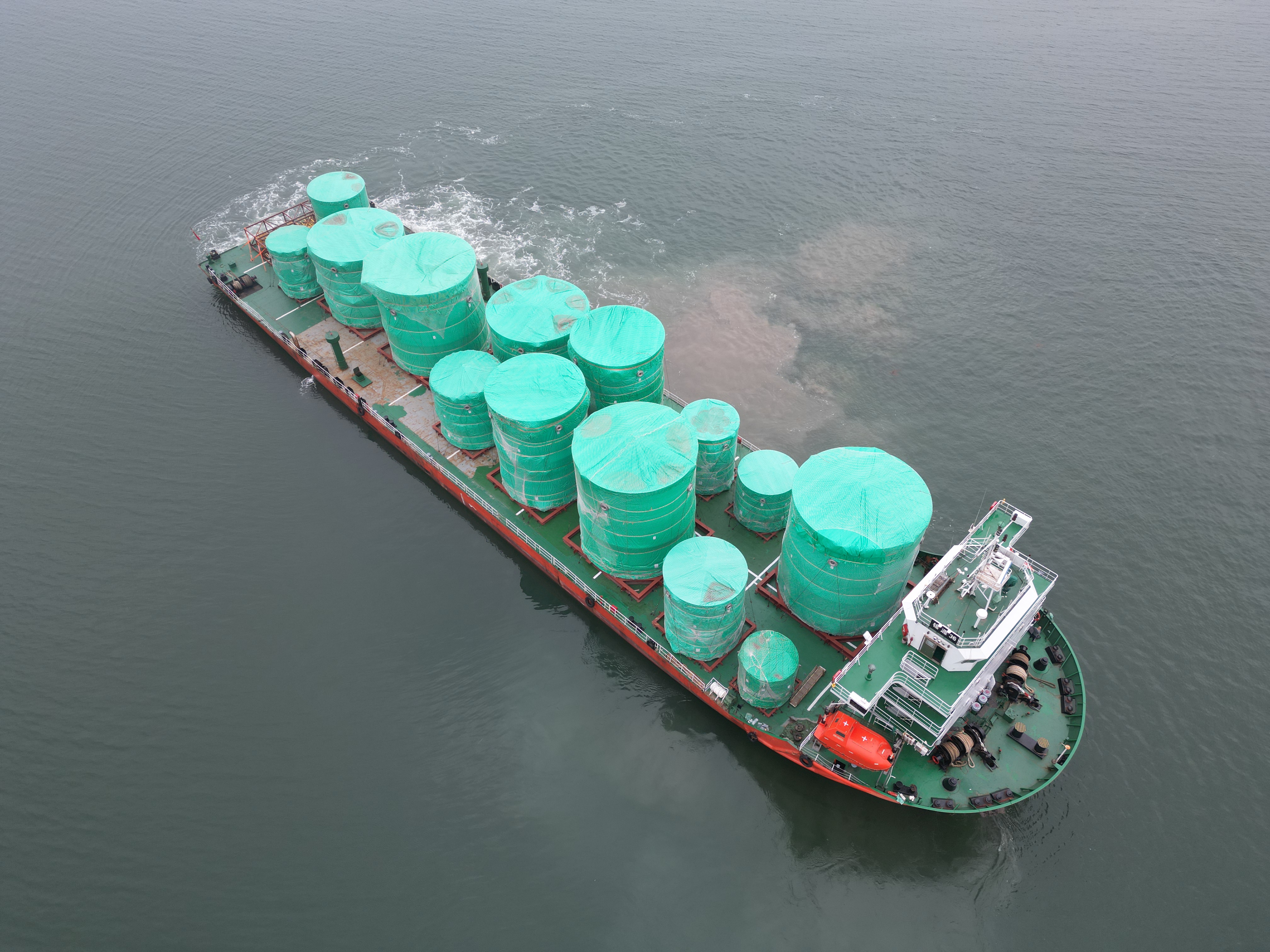 LUCY儲罐項目順利完工交付